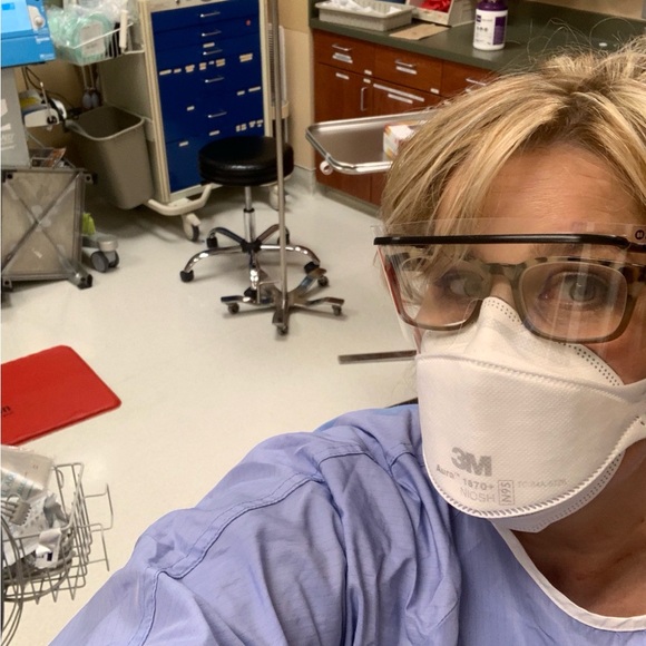 Meet your Posher, Kelli - Picture 5 of 9